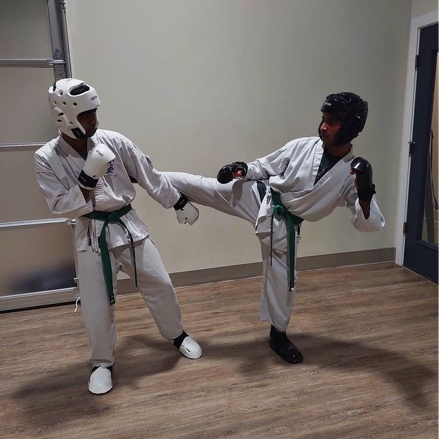 teen students sparring Seido karate Catonsville